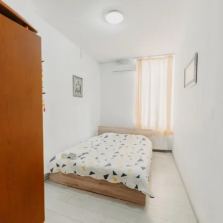 Piata Amzei 1 * Βουκουρέστι