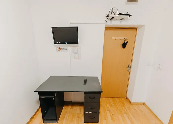 Piata Amzei 1 * Bucureşti